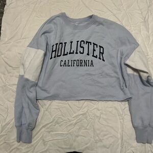 Hollister Cropped Sweatshirt